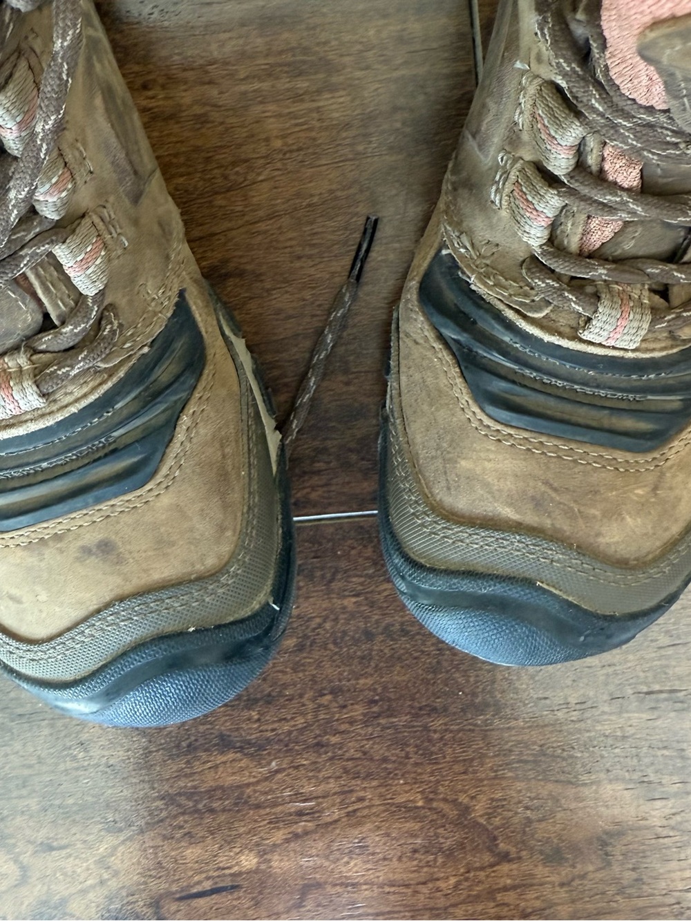 KEEN Brown and Pink Hiking Boots - Picture 3 of 5